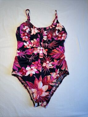 Vintage Roxanne Vibrant Floral One Piece Swimsuit Ladies Size 14 - 38D